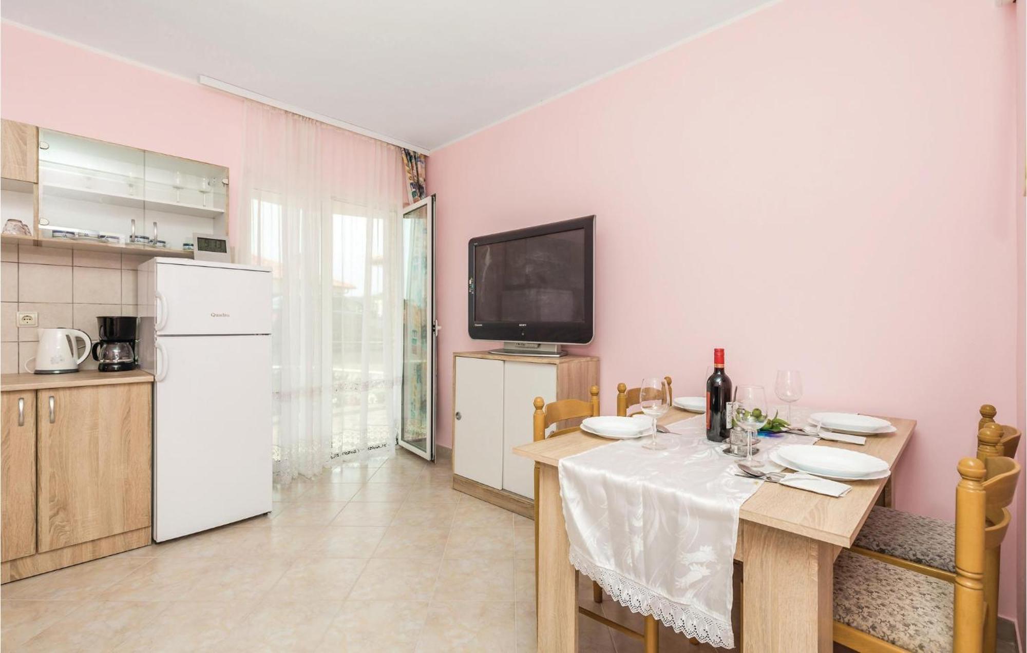 Gorgeous Apartment In Matulji With Kitchen Extérieur photo
